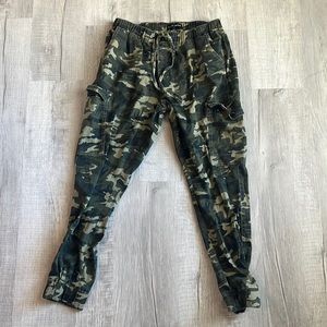 Super cute army joggers!!
